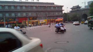 preview picture of video 'China Traffic - Pedestrian death trap.3gp'