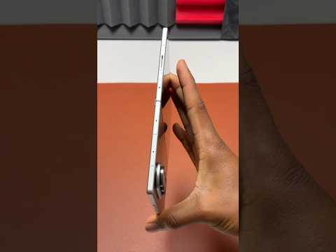 Thumbnail for Galaxy Z Fold 7 Silver Shadow Unboxing