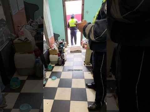 У Полиции не стоял рычаг и я им помог. Замена тросов кпп на Лада Веста