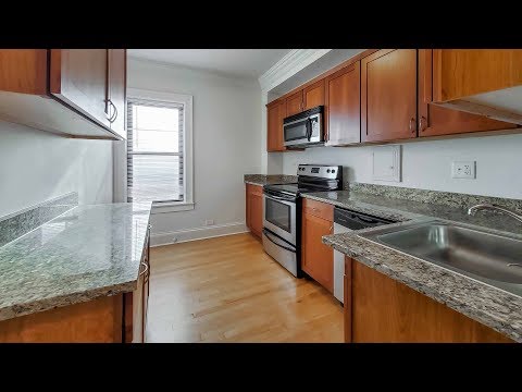 Tour a Lincoln Park skyline-view 2-bedroom at The Patricians Tour a Lincoln Park skyline-view 2-bedroom at The Patricians