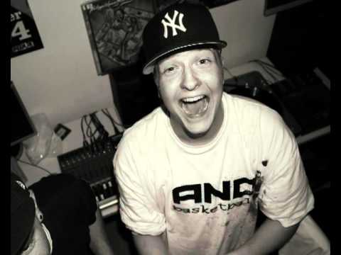 12 Drunkies - 02 - heavy den