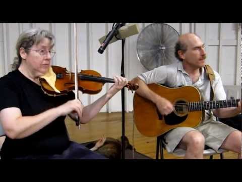 "The Elftones" at Glen Echo, MD Contradance 2012-08-31 / CALLER:  Gaye Fifer