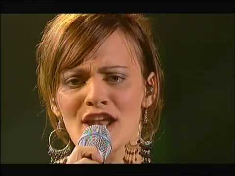 Cosima De Vito - When The War Is Over (live on the Good Friday appeal)