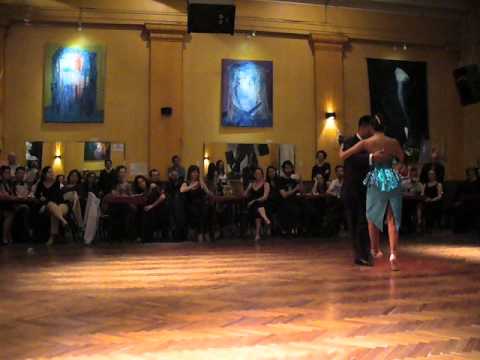 La Capilla Blanca - Sebastian Achaval y Roxana Suarez en Soho Tango