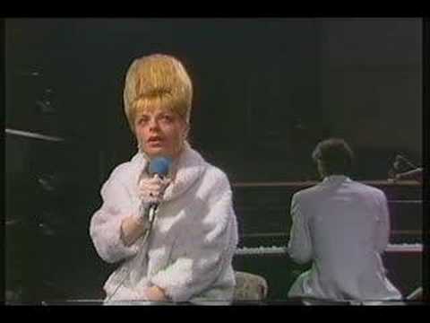 Mari Wilson awesome Live version of "Cry Me A River"  (seriously, try it)