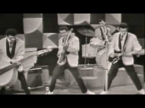 Tielman Brothers - Rollin Rock (best rock 'n roll / Indo Rock) Live TV show 1960