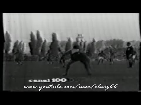 Channel 100 - Pelé's little break