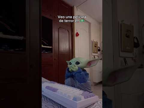 Yo, si estuviera en una película de terror.😱👻 #humor