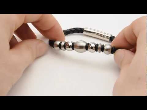 Кожаный браслет со стальными элементами BR026