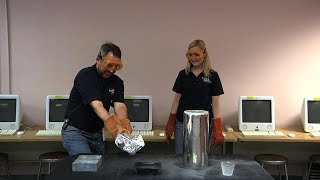 preview picture of video 'Liquid Nitrogen and Lava!'