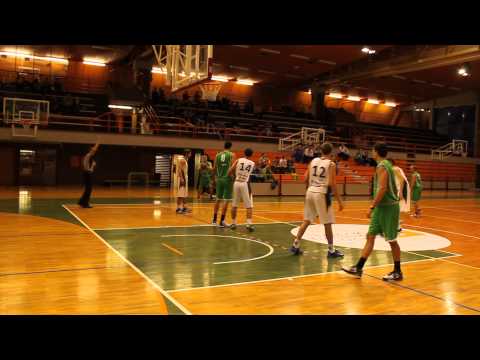 slovenska-kosarka.si: Koš Škornika ob prekršku (Radenska Creativ)