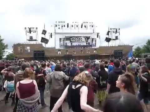 Flo Tek Hilarant @ Infamous Armada   Scène TlescoP  Tek Hilarant   Juin 2016   Botmeur