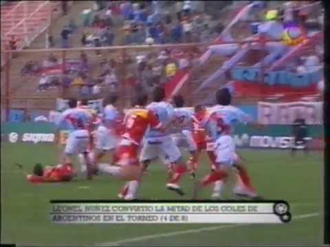 Dos goles consecutivos de Leonel Nuñez de tiro libre