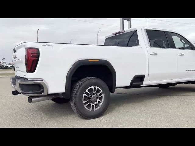 2025 GMC Sierra 3500HD Long Box SLT in Cars & Trucks in Lloydminster