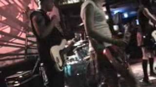 The Bombpops - opening for the career soldiers