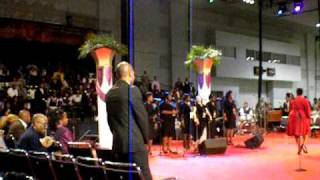 Y&#39;Anna Crawley-Grandma&#39;s Hands 2009 COGIC Holy Convocation