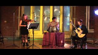 Dhumaketu: Simon Thacker's Svara-Kanti (classical guitar, violin, tabla)