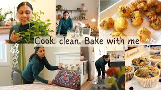 5 Am Morning  - Baked pasta sauce, Blueberry muffins whole wheat eggless