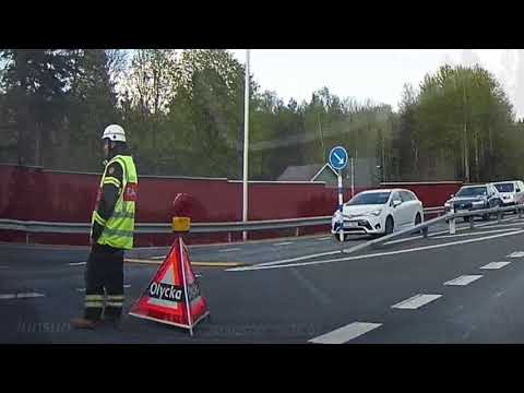 DASHCAM - olycka på väg med hög fart