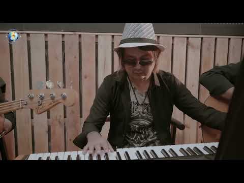 " တပင်တိုင်မင်း "