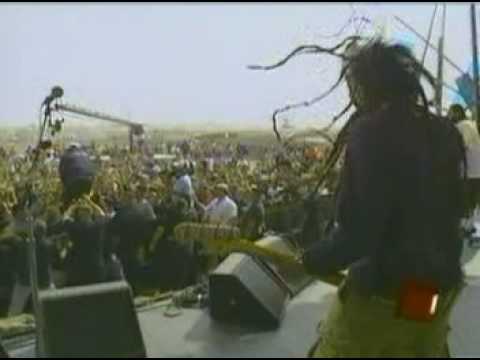 Deftones - Back To School (Live - MTV SMF)-pras-MPV (1)