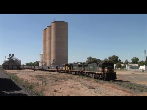 Freight Trains: PN Grain at Quambatook.  Sun 15/01/12