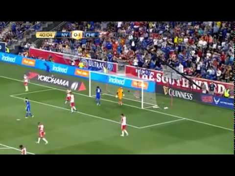 Terrible miss from two yards by Loic Remy