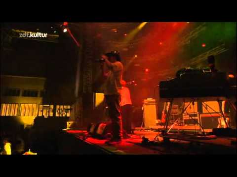 HOT CHIP - I Feel Better @ Berlin Festival 2010