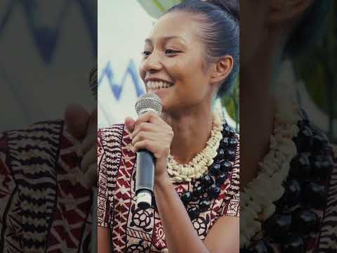 Moana Cast & Crew Visit London's Moana Pop-Up Experience!