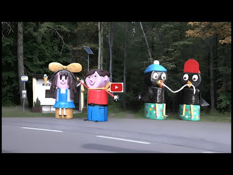 Střídání stráží v Růžené – Kosí bratři se loučí, Mach a Šebestová přicházejí