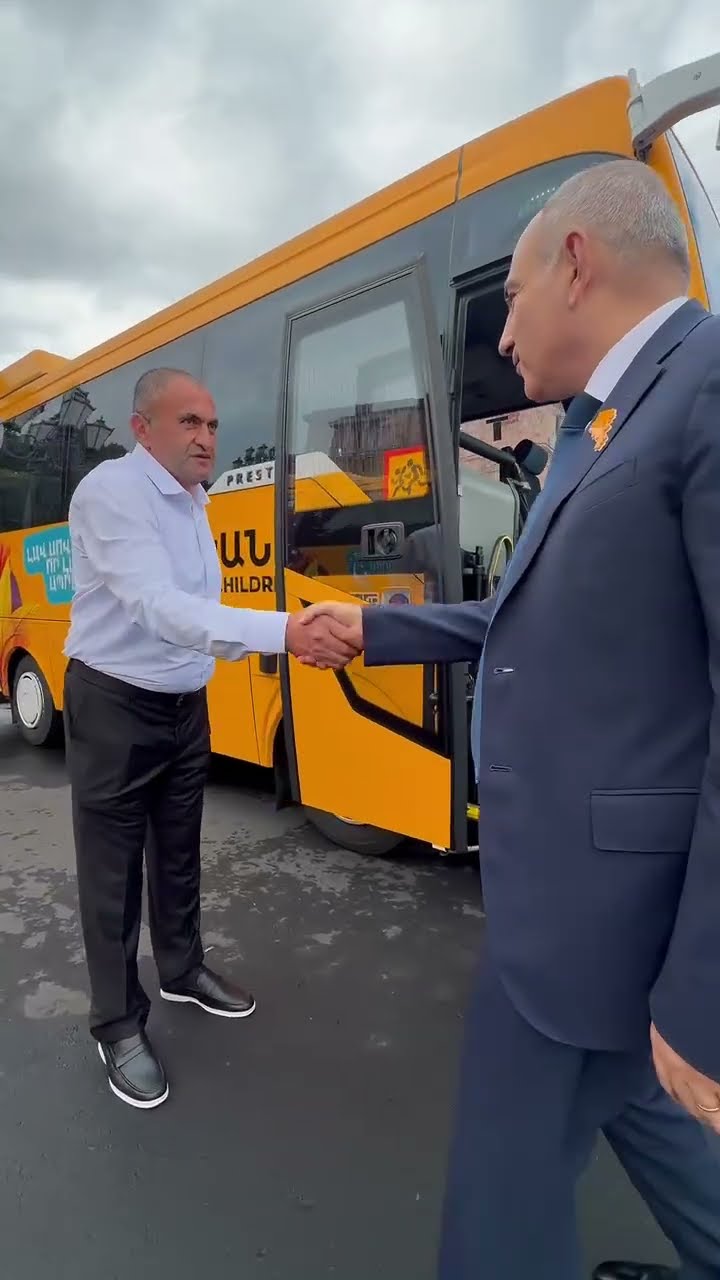 Փաշինյանի հայտնի արտահայտությունը` նոր ավտոբուսների վրա