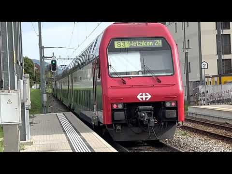 S3 nach Wetzikon ZH in Pfäffikon ZH (13.09.2022)