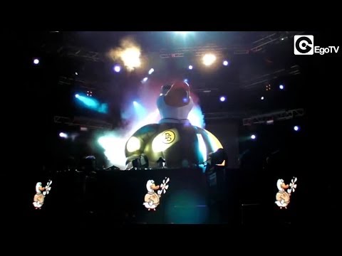 DUCK SAUCE - Radio Stereo (Bootleg Video)