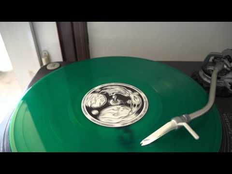 Dosis Decibel 02 - A3 - The Aesthetics - Queens Of The Dark Age