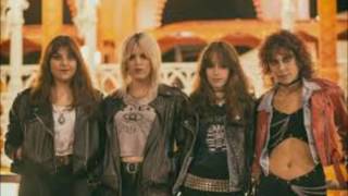 Speed on the road - Lizzies - Lyrics on screen