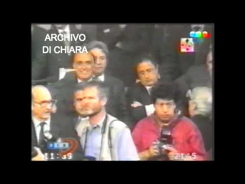 DiFilm - Eduardo Duhalde se queda dormido en el Congreso