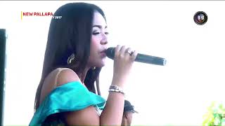 Download lagu Bingkisan Rindu - Devi Aldiva Ft. Brodin | New Pallapa Wedoro 2017 mp3