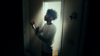 Cover art for HEADS TURN