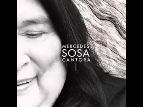 Videoclip de Celador De Sueños (with Gustavo Santaolalla & Orozco - Barrientos) — Mercedes Sosa
