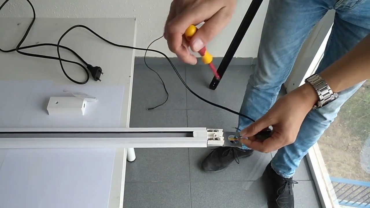 Track Light Rail System wit 150cm lang