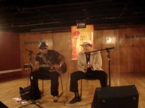 Oi Blues com Billy Branch e Carlos Johnson na Livraria Cultura/Pe