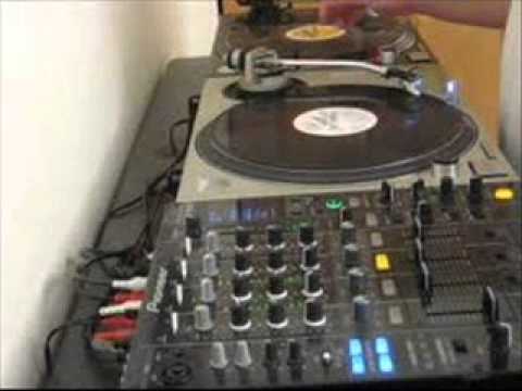 HOT MIX BY D J GIAN MASTER JAY OLD SCHOOLCOLOMBIA