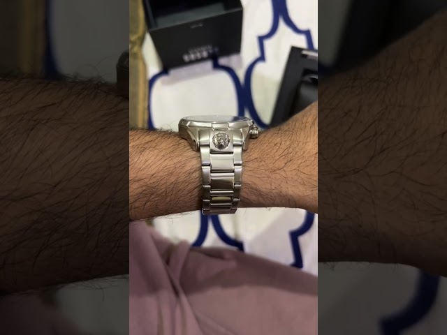 Vídeo relacionado con Versus Versace Reloj de pulsera para hombre Gun de 45 mm Aberdeen VSPLO0319, color gris, extensión Aberdeen, gris