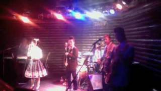 CONNIE FRANCIS "FOLLOW THE BOYS" Grayhounds JPN コニーフランシス／渚のデイト