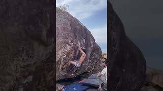 Video thumbnail de Tsunami, V10. Ubatuba