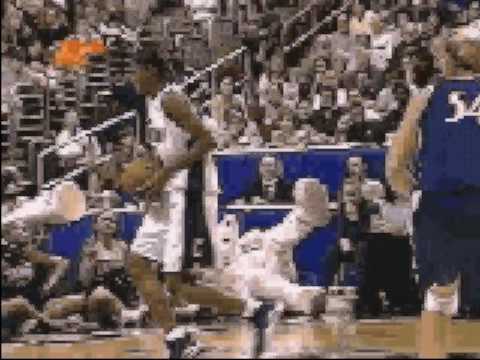 2000 UCONN vs. Penn State - Sue Bird's bounce pass to Swin Cash