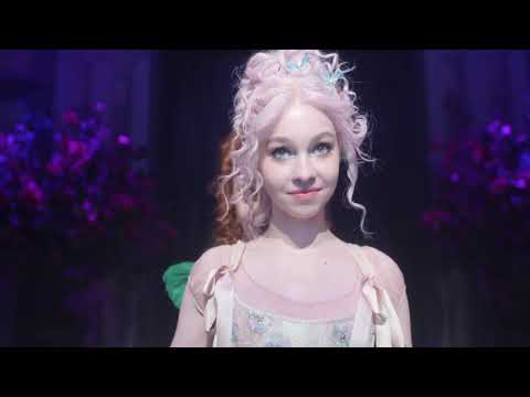 “Wednesday, Agnes y Enid deslumbran bailando en la gala 😱💃🖤 Temporada 2 Netflix”