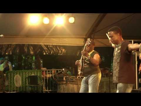 Conjunta Angola 70 - 7 - LIVE at Afrikafestival Hertme 2012