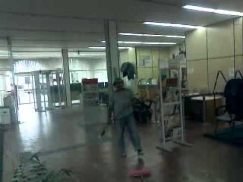 Baixinho da Kaiser Dançando