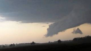 preview picture of video '4/29/2010  Storm Chase Northeast of Beatrice, Nebraska  part 1'